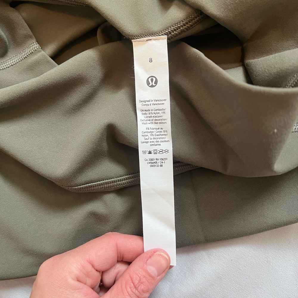 Lululemon Nulu Slim-Fit High-Rise Skirt size 8 - Picture 3 of 6